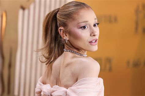Ariana Grande Breaks Down in Tears as She Finally Addresses Her Drastic ...