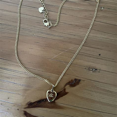 gold chain heart necklace Evry Jewels 'Heartless'... - Depop
