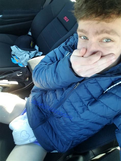 One more adult baby boy — diaperboyzachy: All dry good boy!! 👶Can i get ...