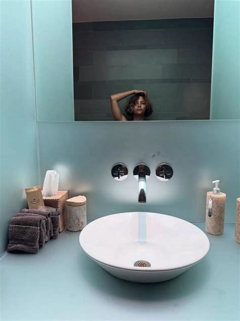 Halle Berry subtly flashes fans with nude selfie amid life-changing ...