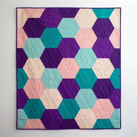 Hexagon Quilt Pattern & Tutorial | LoveCrafts