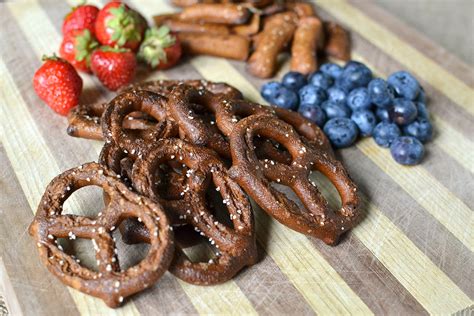 Whole Wheat Hard Pretzels at John Pavon blog