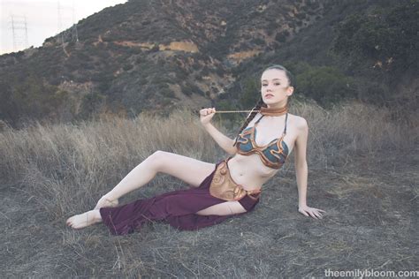 [Cosplay] Emily Bloom as Slave Leia : r/geekboners