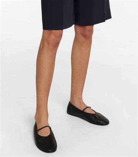 Leather Ballet Flats in Black - The Row | Mytheresa
