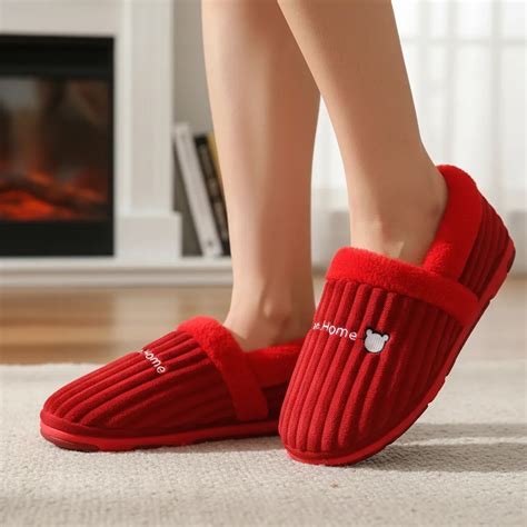 Pantuflas Peluche Unisex Antidesliz Suela Gruesa Invierno - Rojo — HTS