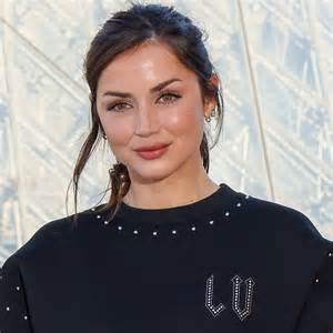 Ana de Armas genera debate con sus últimas fotos: "Parece que el ácido ...