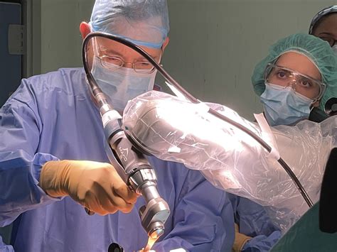 Todo lo que necesitas saber sobre una prótesis de rodilla: descubre cómo funcionan y cambian vidas