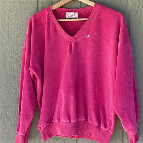 Oscar de la Renta Women's Pink Sweatshirt | Depop