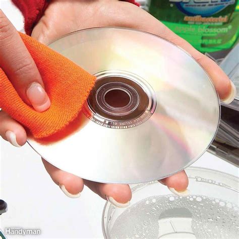 50 Things You Never Knew You Could Do With Toothpaste | Cleaning hacks ...