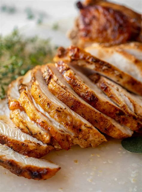 Easy Roasted Turkey Breast with Pan Gravy