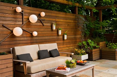 Patio Walls Ideas