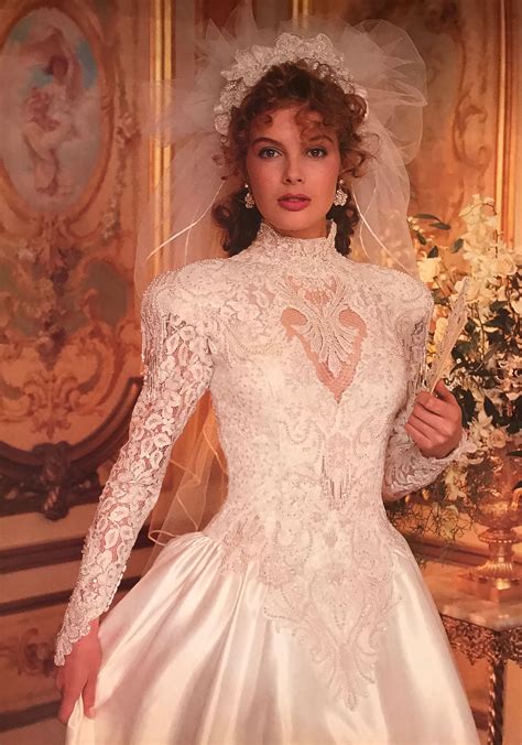 Ann Albrizio Bridal, 1980's. | 1980s wedding dress, Short wedding dress ...