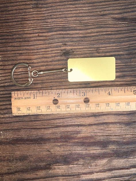 BURT REYNOLDS Centerfold Nude Pose Cosmopolitan 1972 Metal Key Chain ...