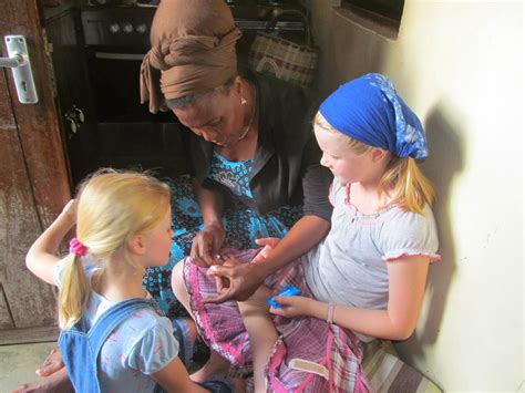 Digging Jiggers Out Of Feet at Nettie Cox blog