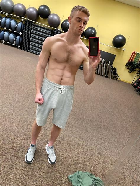 Gym Bulge : r/Bulges