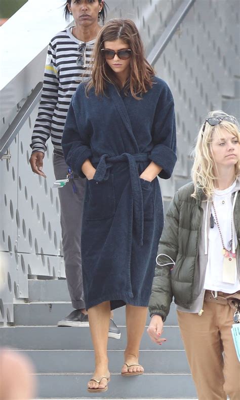 Alexandra Daddario Feet » Page 28 of 44 » wikiGrewal