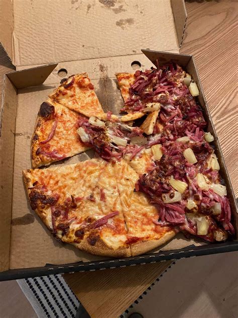 This is how Uber eats delivered my pizza. : r/australia