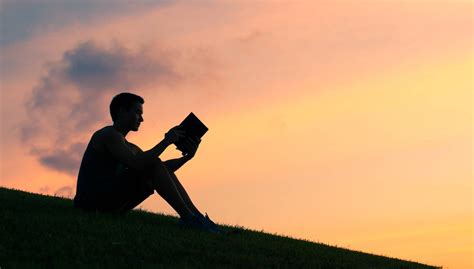 What Are Beta Readers? | The Complete Guide to Beta Readers