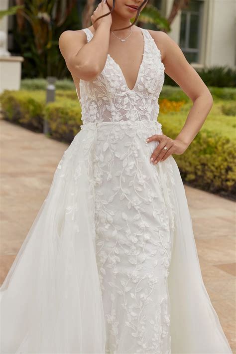 Luxe Spaghetti Strap Column Wedding Dress with Scoop Neckline