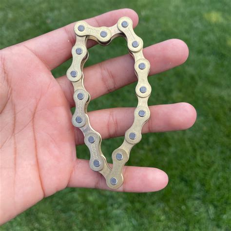 Fidget Chain Plastic at Zac Ayers blog