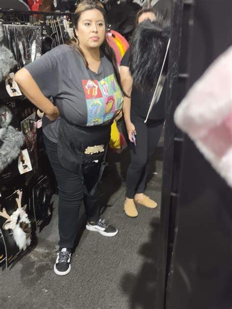 HUGE tits at the Spirit Holoween store, on bbw Latina, my new obsession ...