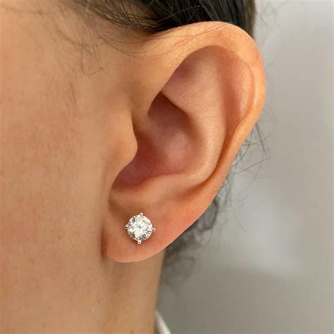 1.5 ct Diamond Stud Earrings – blingadvisor.com