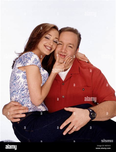 THE KING OF QUEENS, Leah Remini, Kevin James, 1998-2007. © CBS ...