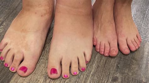 Houston-area woman has world's largest female feet, per Guinness | khou.com
