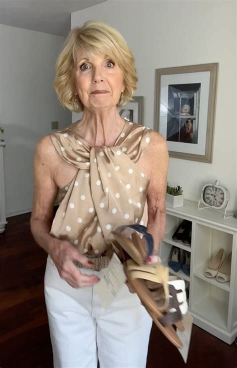 Home - Life in My 70's | Stylish older women, Very old woman, Aging