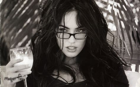 Megan Fox HD Wallpaper: Sultry and Sophisticated