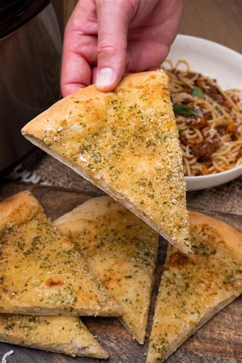 Garlic Bread Pizza