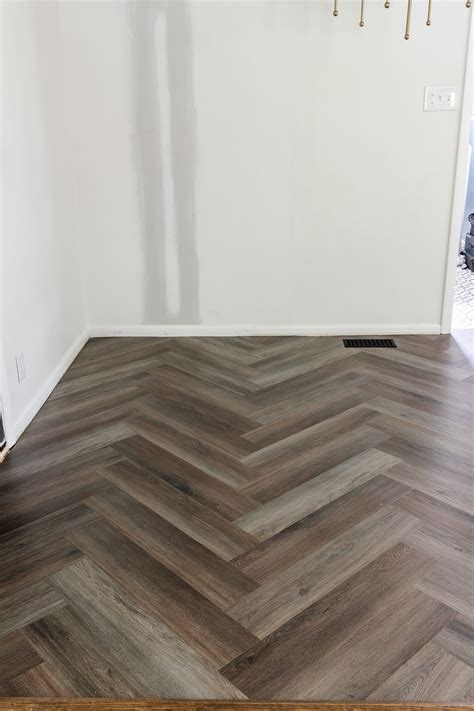 Installing Vinyl Plank Flooring Herringbone Pattern | Floor Roma
