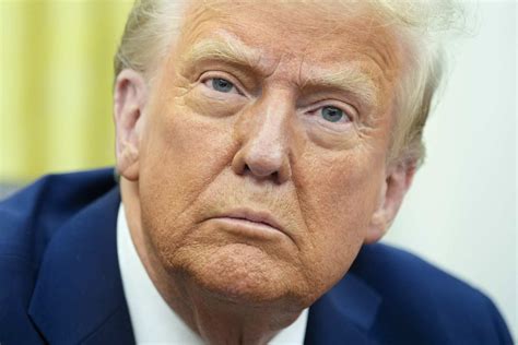 Gov't TV hacked, displays video of Trump kissing Elon Musk's feet