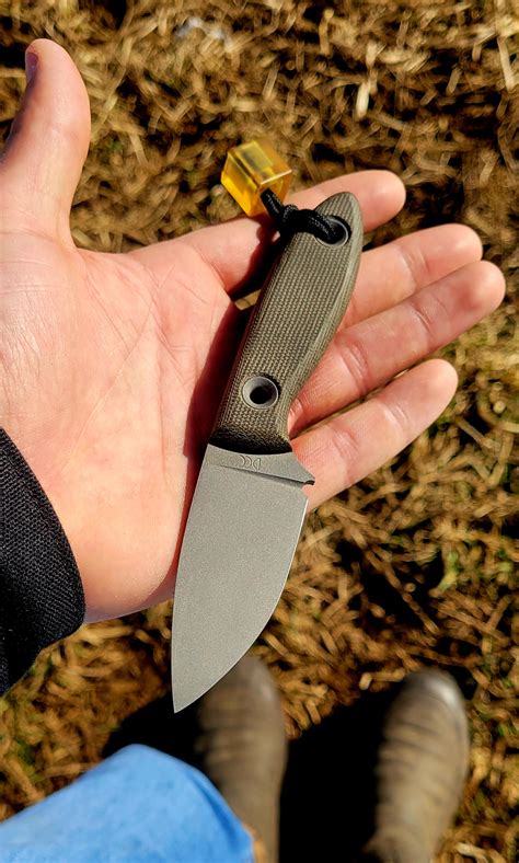 2024 Should be the Year of EDC Fixed Blades : r/knifeclub