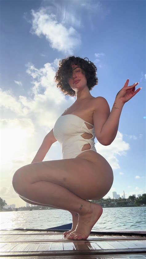 franncchii (@franncchii) - Urlebird