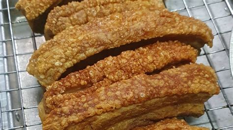 ร้าน หมูกรอบ Playboys | รีวิวร้านอาหาร