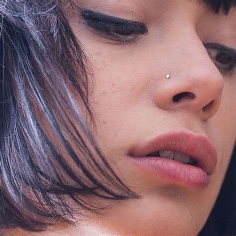 L-Shaped Nose Stud How To Insert at Marilee Ward blog