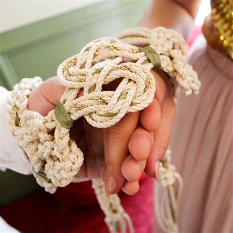 How to make DIY handfasting cords PLUS handfasting cord ideas • Offbeat ...