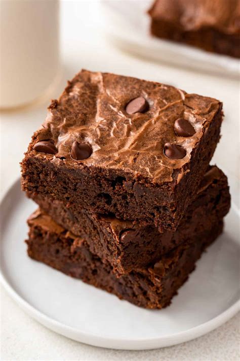 Best Easy Homemade Brownie Recipe - The Novice Chef