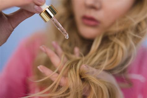 Brushing Wavy Hair: Should You Do It Dry or Wet? - Wavy Hair Girl