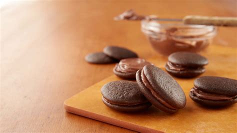 HERSHEY'S CHIPITS Milk Chocolate Chip Whoopie Pies Recipe | Recipes