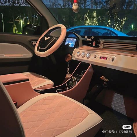 Girly Car Accessories, Car Accesories, Fancy Cars, Cute Cars, Car Interior Decor, Car Decor, My ...