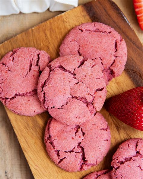 Strawberry Sugar Cookies | Recipe in 2025 | Strawberry sugar cookies ...