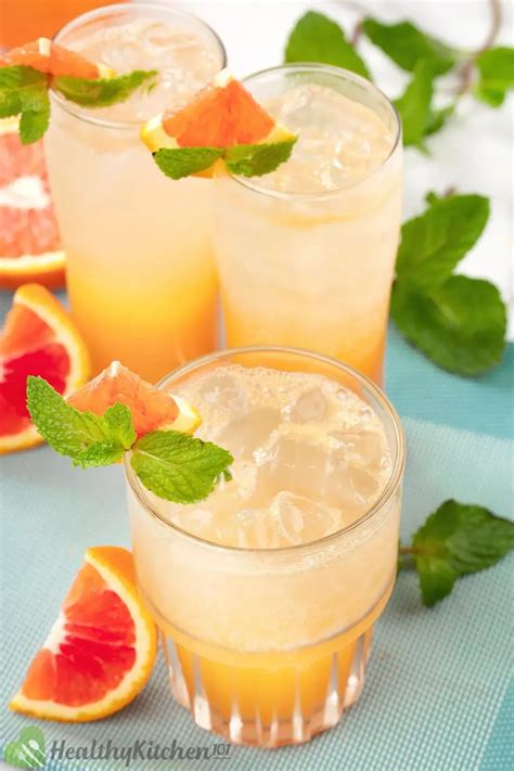 Vodka and Grapefruit Juice Recipe - The Classic Greyhound Drink