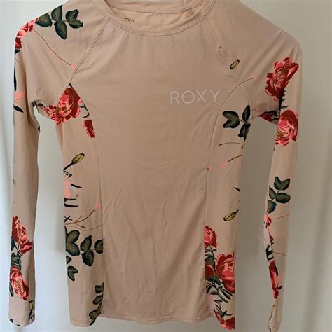roxy peach and floral rashie women's size s #roxy... - Depop