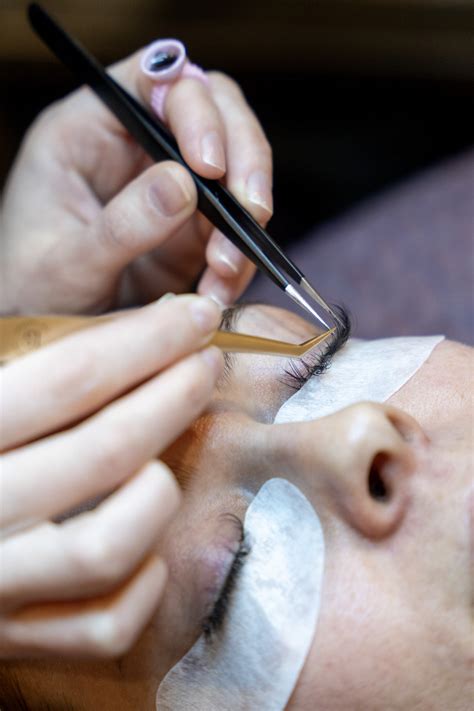 Lash Extension Aftercare: Tips For Long-lasting Beauty