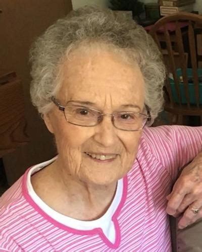 Madlyn Mae Manders Obituary (2025) - Osakis, MN - Roy-Hetland Funeral Home