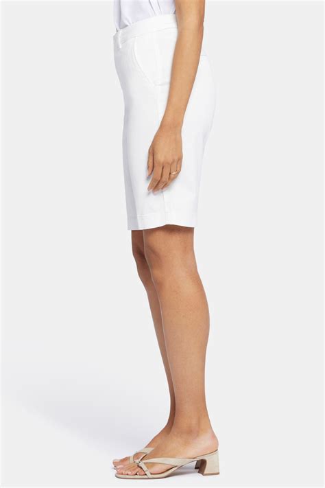 Bermuda Shorts In Petite In Stretch Twill - Optic White White | NYDJ