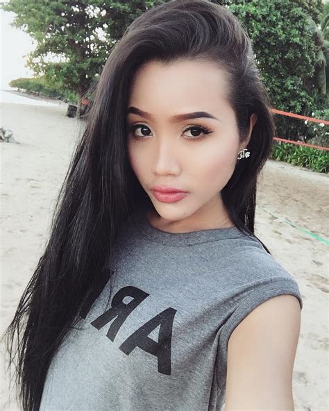 Janny Thitipan – Most Pretty Ladyboy Thailand – Thai Transgender
