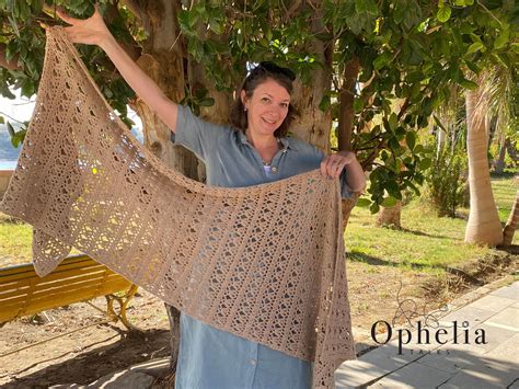 CLEOPATRA SHAWL CROCHET PATTERN | Ophelia Talks Crochet